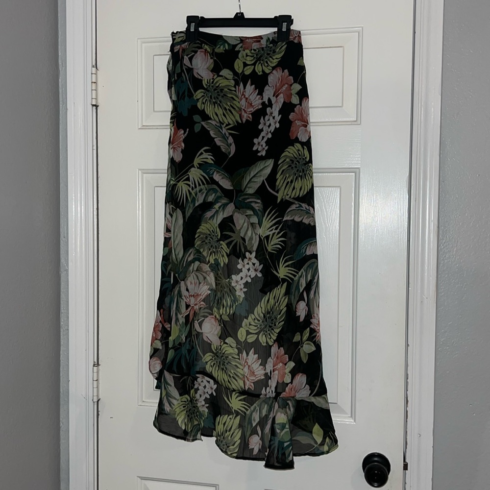 Multi-length Skirt - Picture 3 of 6
